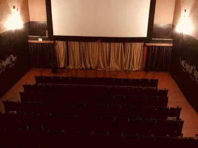 En Venta Local con 3 salas de Cine - 6