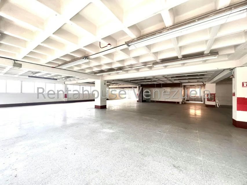 Comercial (Local Comercial) en Venta en La Urbina, Distrito Metropolitano - 10