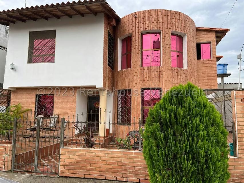 Casa (Duplex) en Venta en Municipio Jimenez, Lara - 35