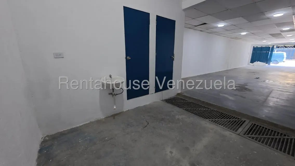 Comercial (Local Comercial) en Alquiler en Centro, Lara - 13