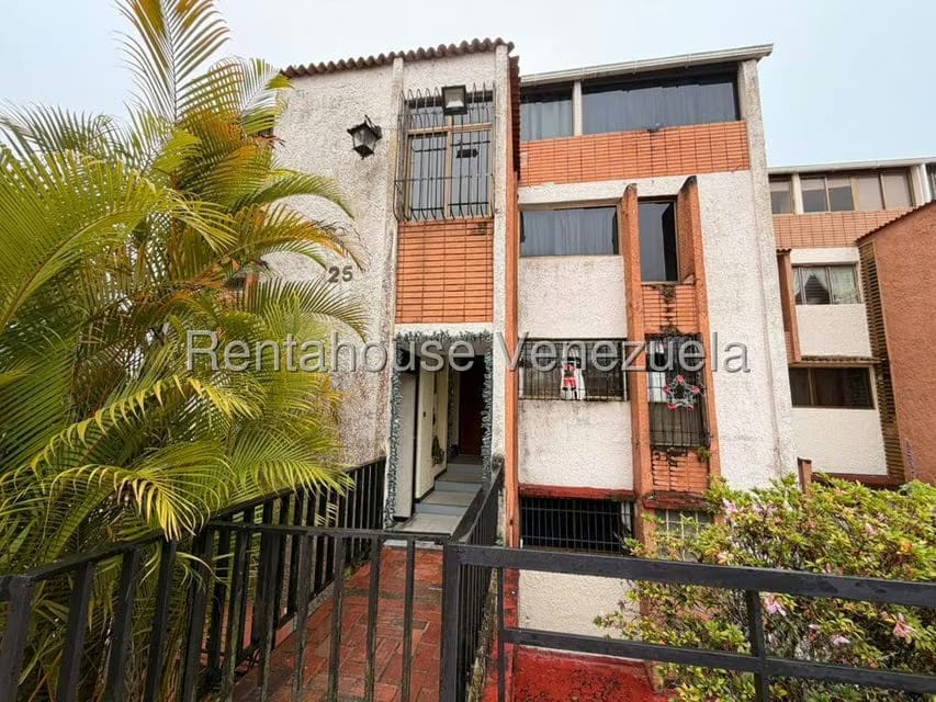 Apartamento (Duplex) en Venta en Rosalito, Miranda