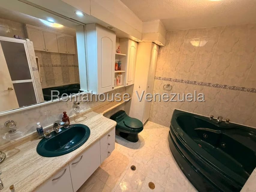 Apartamento (Duplex) en Venta en Rosalito, Miranda - 24