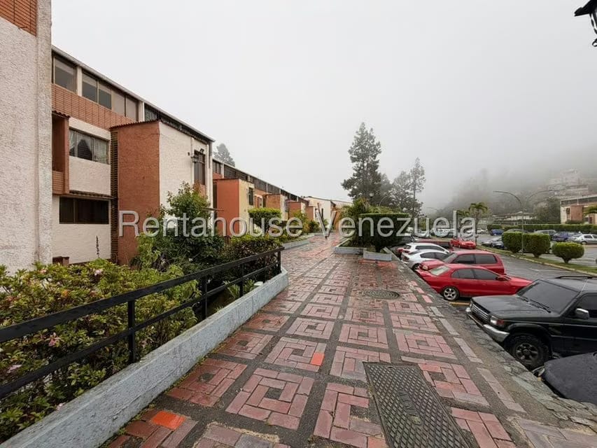 Apartamento (Duplex) en Venta en Rosalito, Miranda - 32