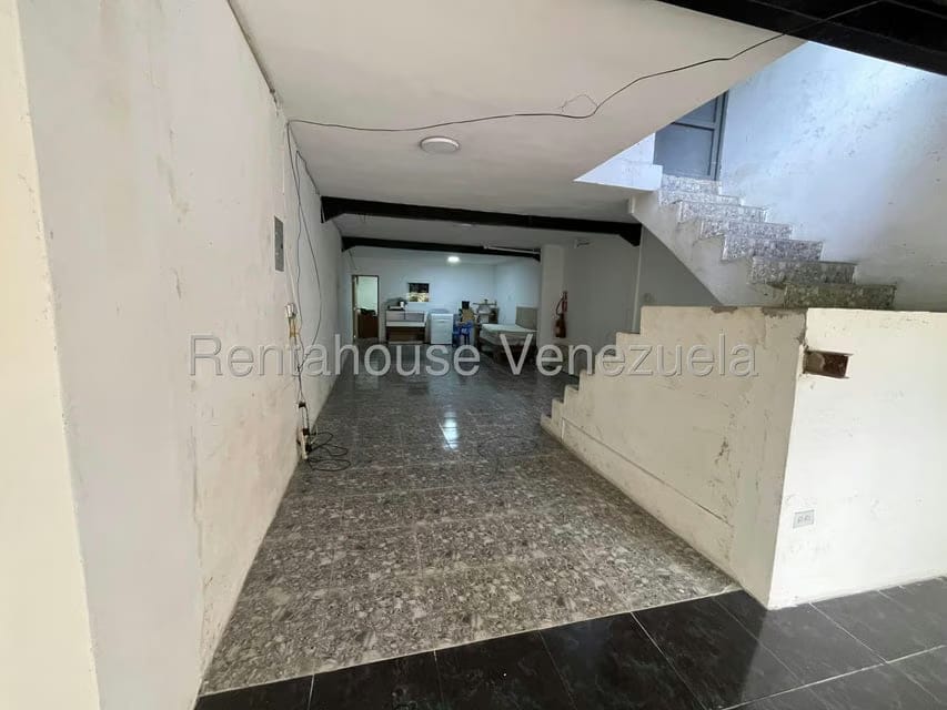 Comercial (Local Comercial) en Alquiler en Catia, Distrito Metropolitano - 11