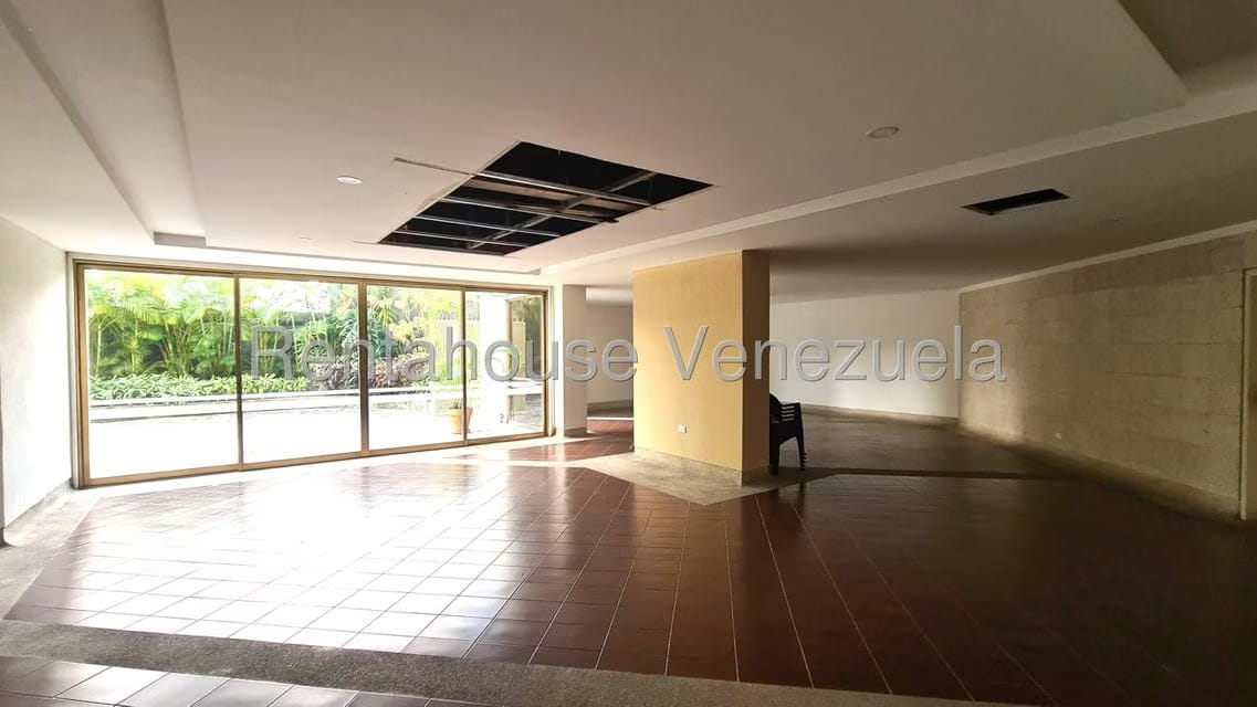 Apartamento (1 Nivel) en Alquiler en Campo Alegre, Distrito Metropolitano - 14