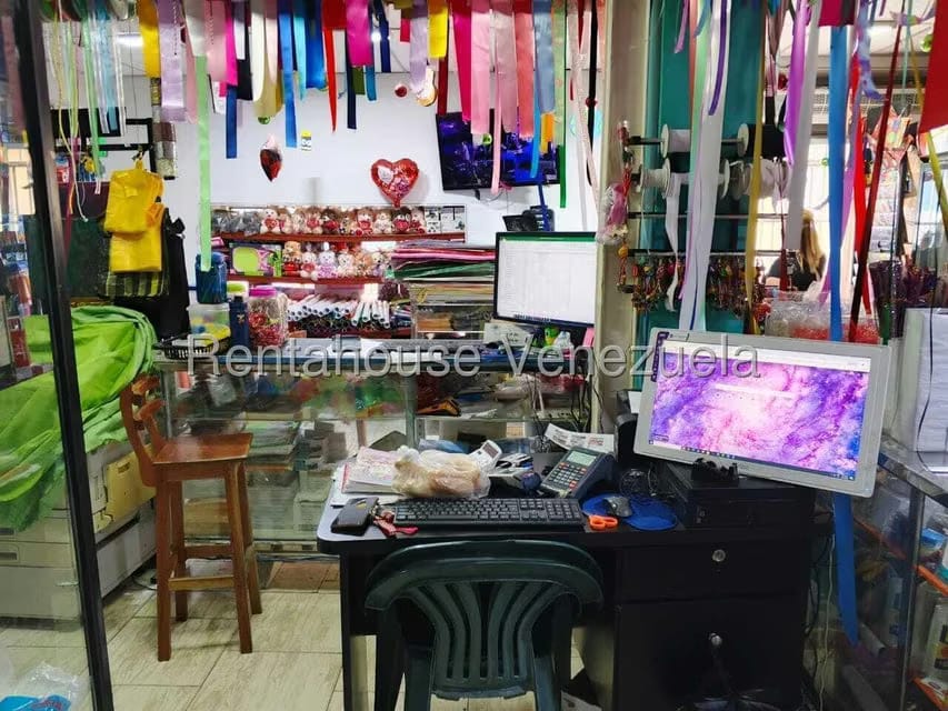 Comercial (Local Comercial) en Venta en Parroquia Juan Bautista Rodriguez, Lara - 18