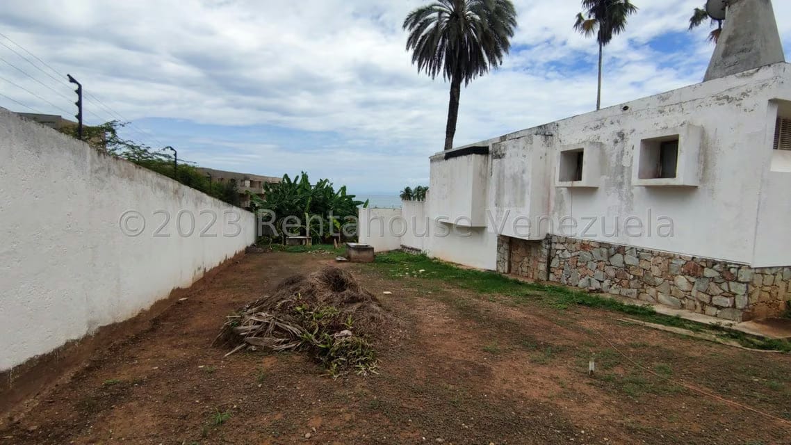 Casa (Multipes Niveles) en Venta en Playa el Angel, Nueva Esparta - 63