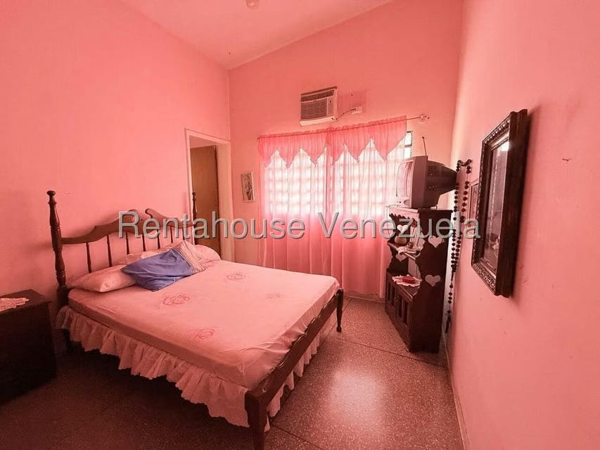 Casa (Multipes Niveles) en Venta en Parroquia Juan Bautista Rodriguez, Lara - 28