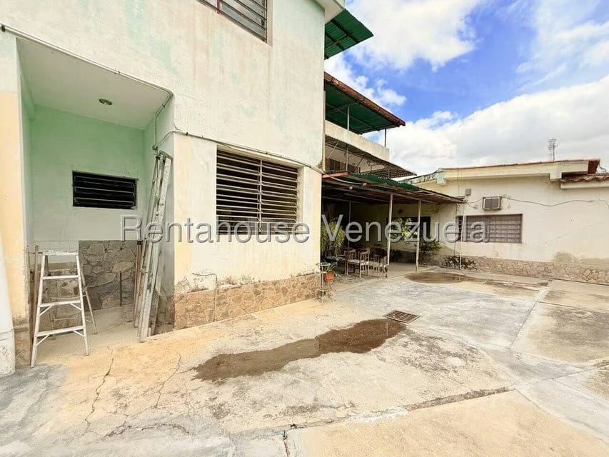 Casa (Multipes Niveles) en Venta en Parroquia Juan Bautista Rodriguez, Lara - 80