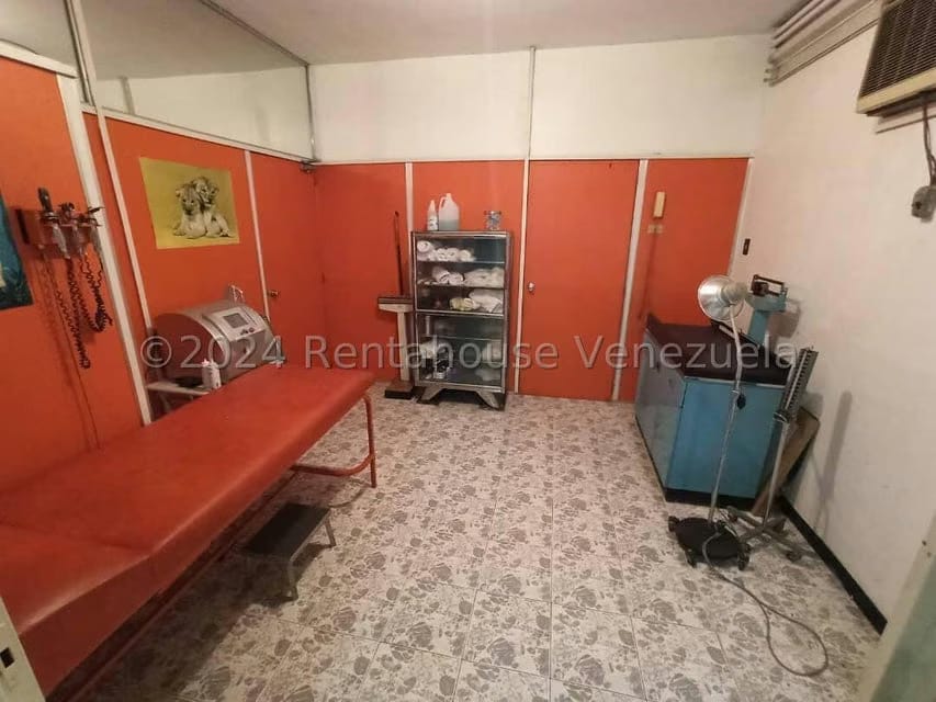 Comercial (Local Comercial) en Venta en Parroquia Altagracia, Distrito Metropolitano - 3
