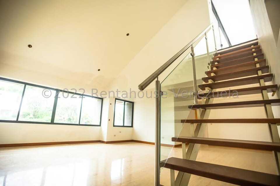 Apartamento (Penthouse) en Venta en Miranda, Distrito Metropolitano - 2