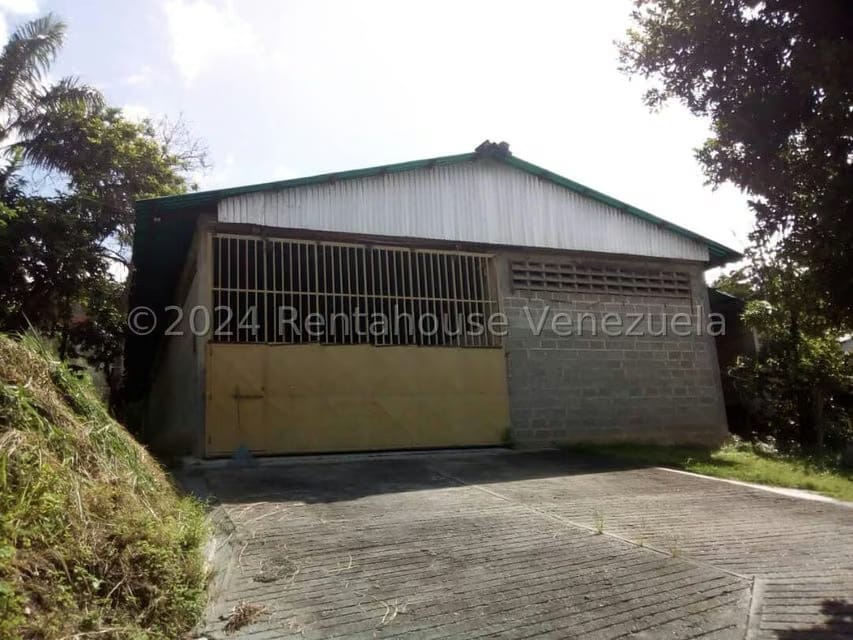 Comercial (Galpon - Deposito) en Venta en Sector Industrial Cloris, Miranda