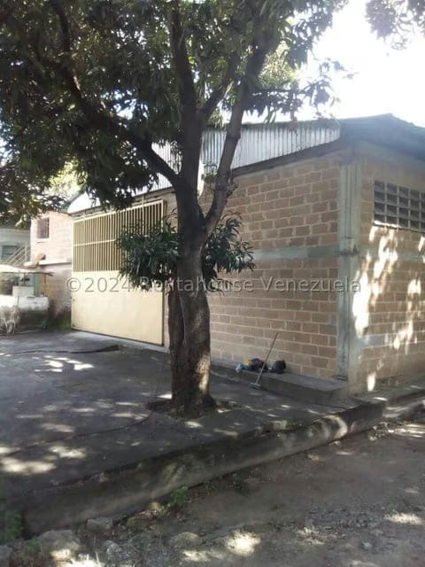 Comercial (Galpon - Deposito) en Venta en Sector Industrial Cloris, Miranda - 5