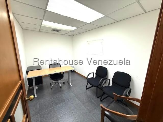Comercial (Oficina) en Venta en Los Cortijos de Lourdes, Distrito Metropolitano - 21