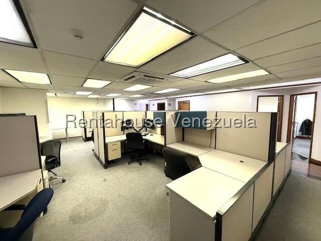 Comercial (Oficina) en Venta en Los Cortijos de Lourdes, Distrito Metropolitano - 23