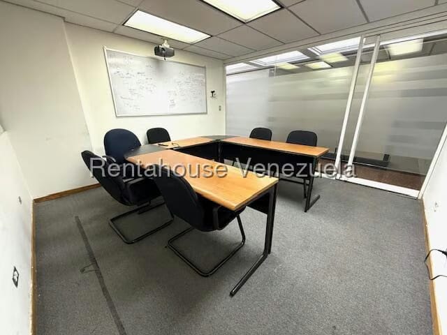 Comercial (Oficina) en Venta en Los Cortijos de Lourdes, Distrito Metropolitano - 10