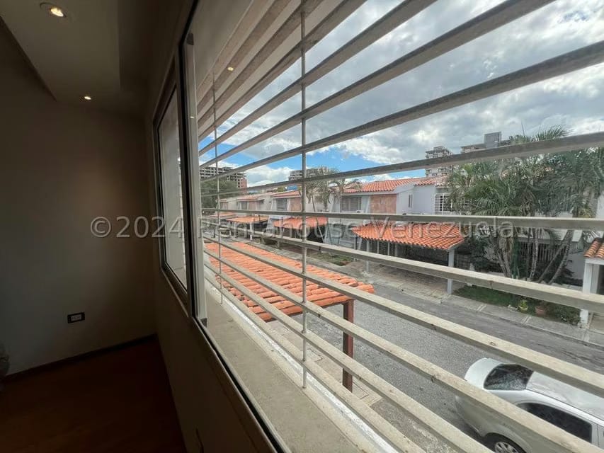 Casa (Multipes Niveles) en Venta en Zona Este, Lara - 33