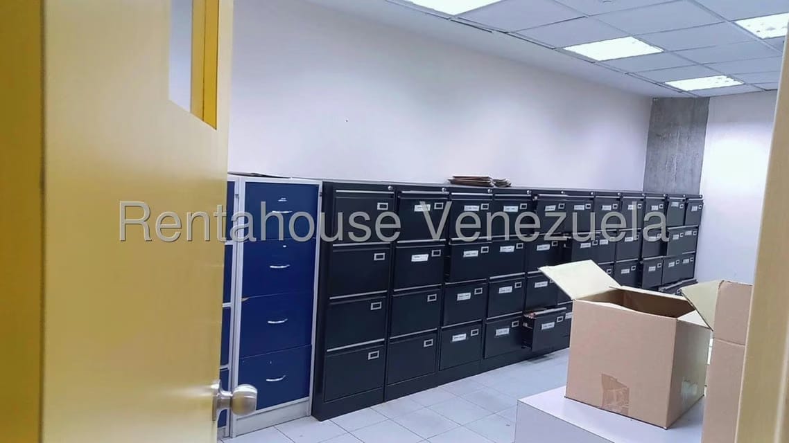 Comercial (Local Comercial) en Venta en Los Cortijos de Lourdes, Distrito Metropolitano - 15