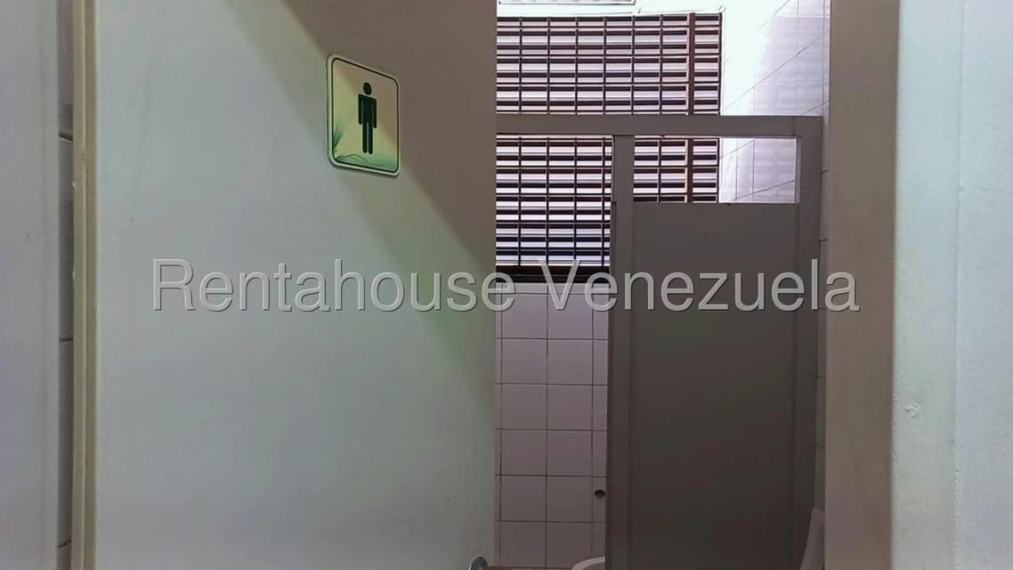 Comercial (Local Comercial) en Venta en Los Cortijos de Lourdes, Distrito Metropolitano - 28