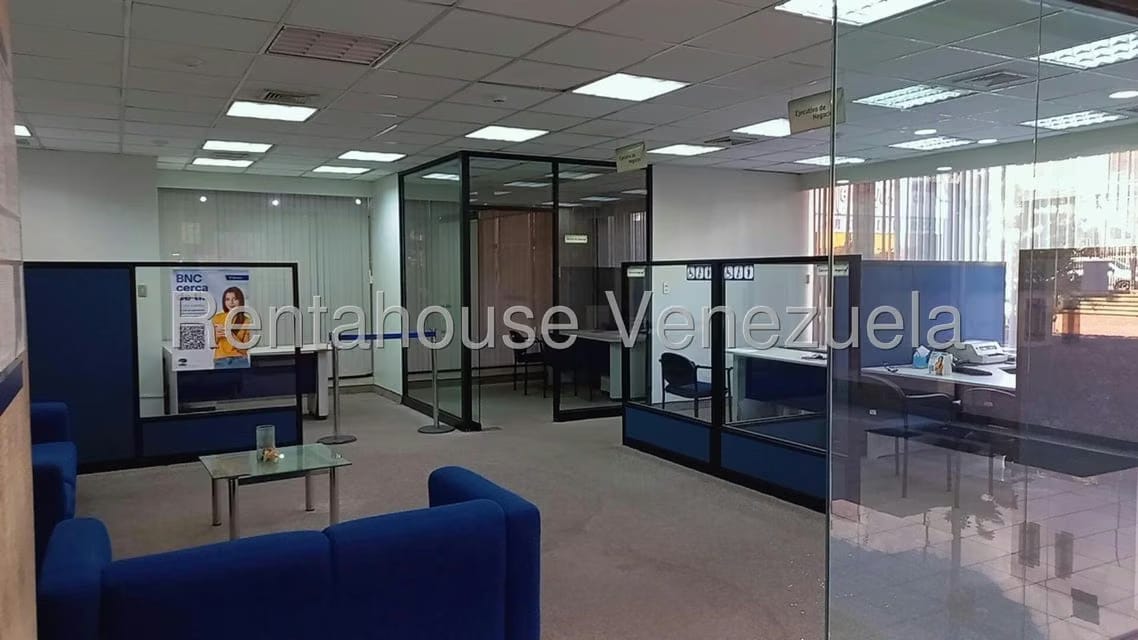 Comercial (Local Comercial) en Venta en Los Cortijos de Lourdes, Distrito Metropolitano - 7