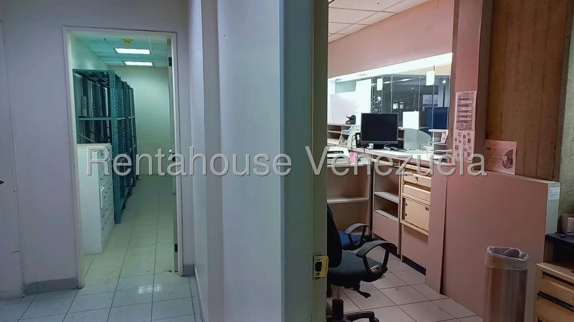 Comercial (Local Comercial) en Venta en Los Cortijos de Lourdes, Distrito Metropolitano - 10