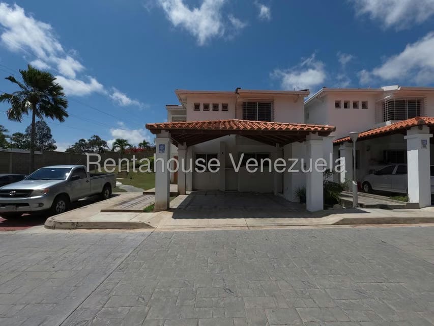 Casa (Duplex) en Venta en Los Cardones, Lara - 4