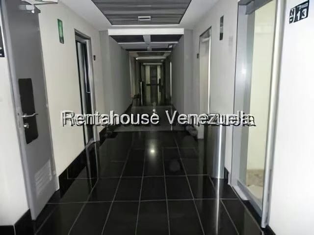 Comercial (Local Comercial) en Alquiler en Macaracuay, Distrito Metropolitano - 6