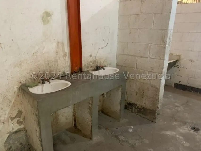 Comercial (Galpon - Deposito) en Alquiler en Macarena Sur, Miranda - 13