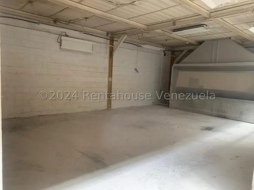 Comercial (Galpon - Deposito) en Alquiler en Macarena Sur, Miranda - 7