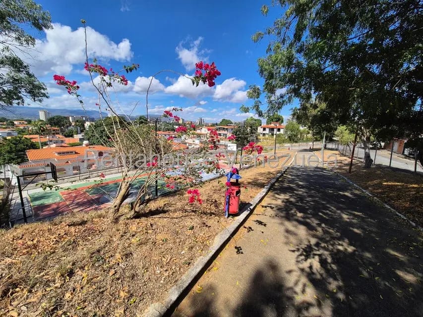 Casa (1 Nivel) en Venta en Colinas De Santa Rosa, Lara - 73