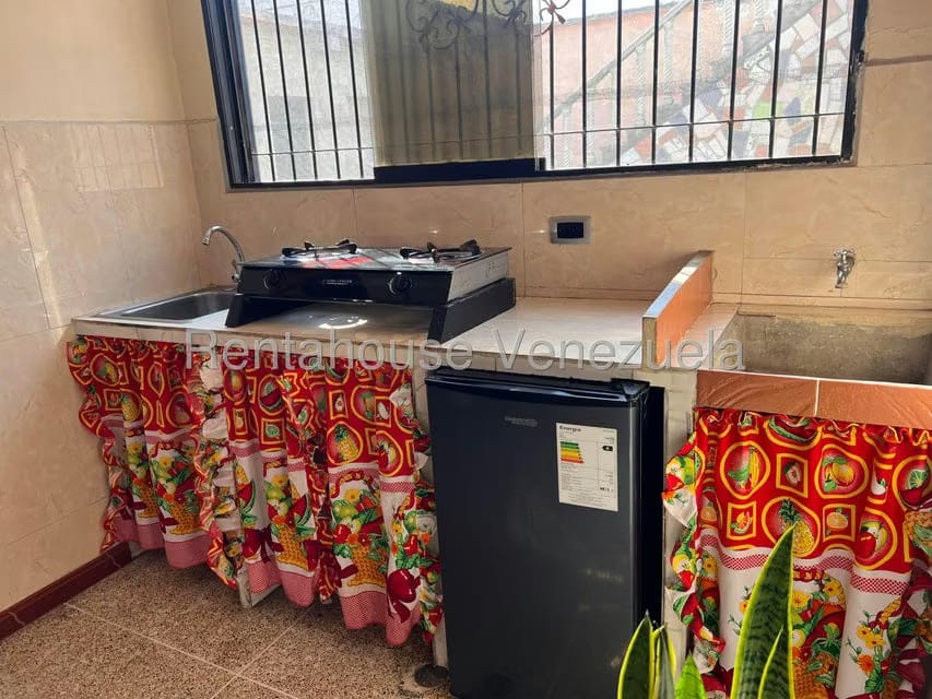 Anexo (1 Nivel) en Alquiler en Montalban I, Distrito Metropolitano - 2