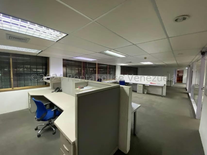 Comercial (Oficina) en Venta en Macaracuay, Distrito Metropolitano - 21