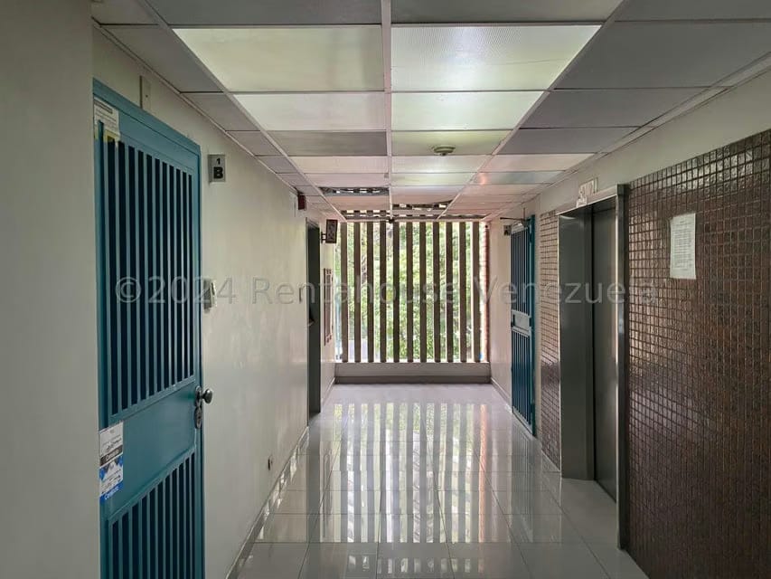 Comercial (Oficina) en Venta en Macaracuay, Distrito Metropolitano - 5