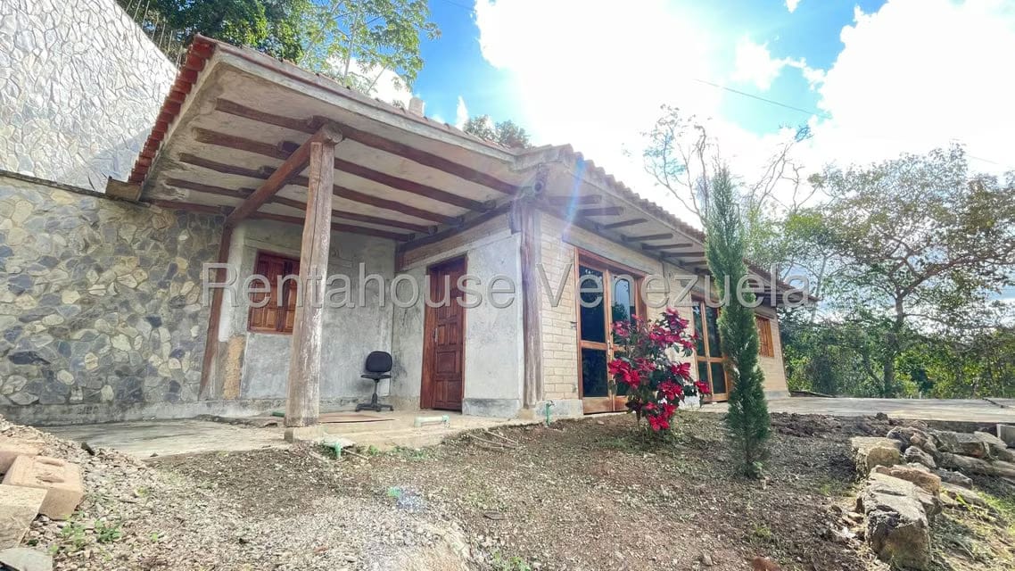 Casa (Casas de Campo) en Venta en Corralito, Distrito Metropolitano
