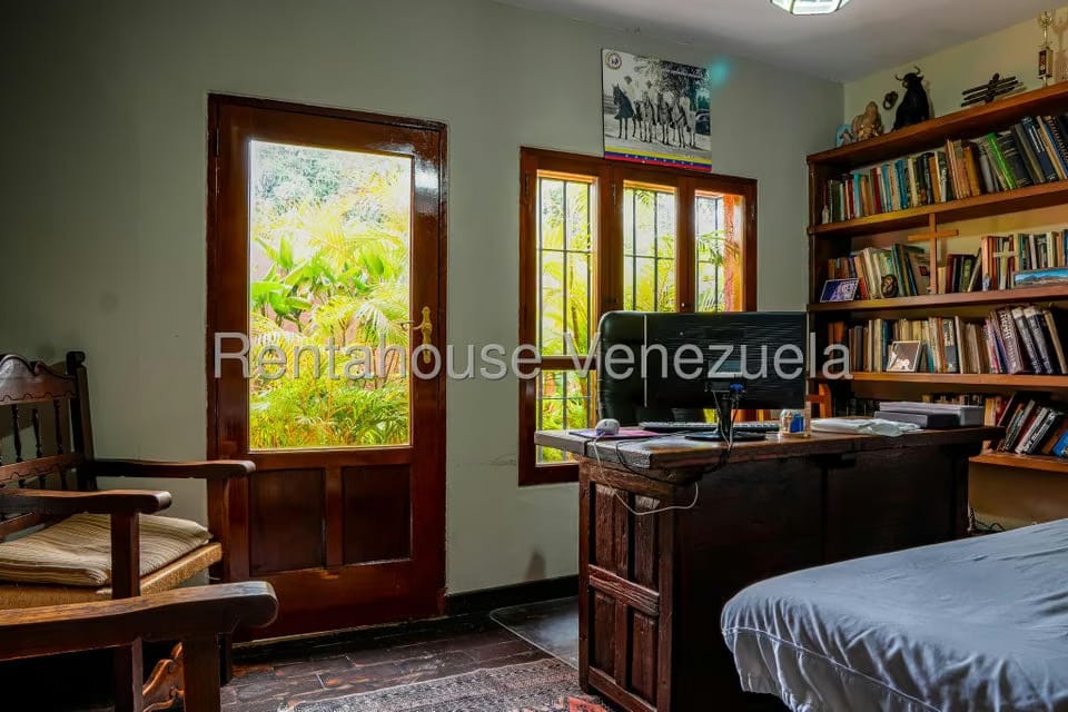 Casa (Duplex) en Venta en Prados del Este, Distrito Metropolitano - 20