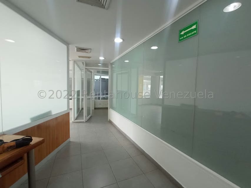 Comercial (Oficina) en Alquiler en Castillito, Carabobo - 12