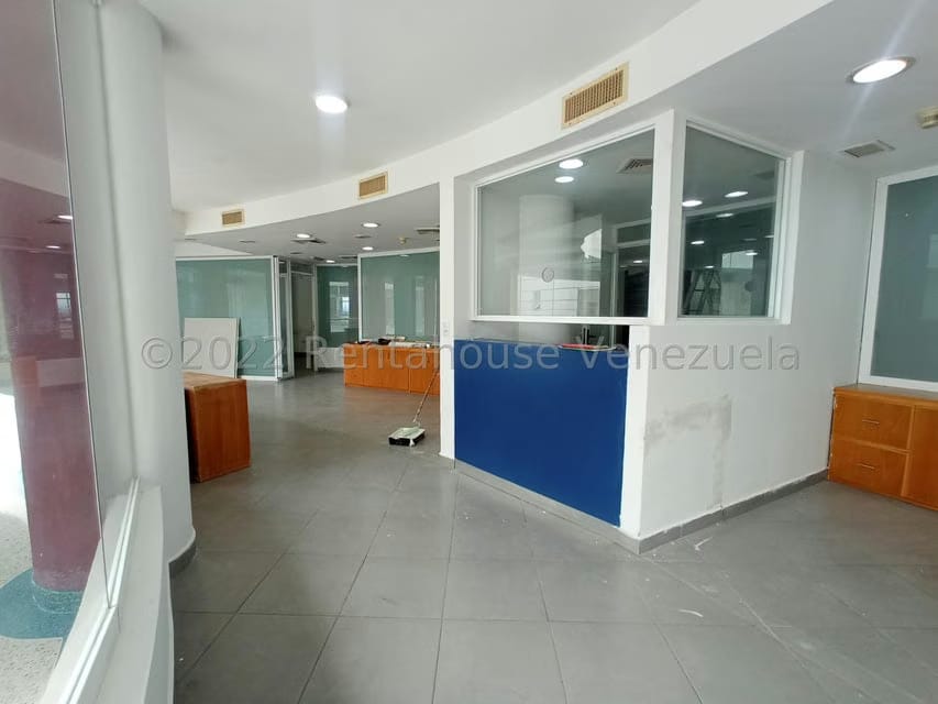 Comercial (Oficina) en Alquiler en Castillito, Carabobo - 4