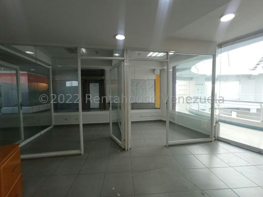 Comercial (Oficina) en Alquiler en Castillito, Carabobo - 6