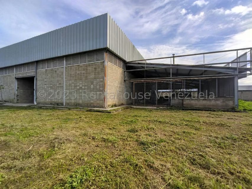 Comercial (Galpon - Deposito) en Alquiler en Urbanizacion Industrial Santa Cruz, Aragua - 108