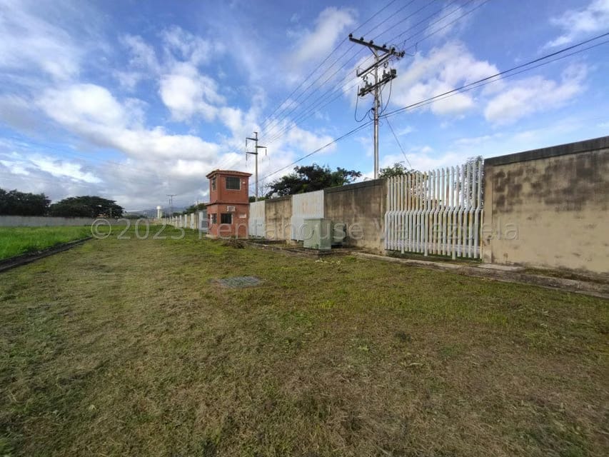 Comercial (Galpon - Deposito) en Alquiler en Urbanizacion Industrial Santa Cruz, Aragua - 125