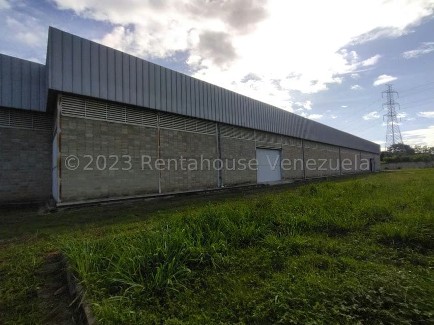 Comercial (Galpon - Deposito) en Alquiler en Urbanizacion Industrial Santa Cruz, Aragua - 131