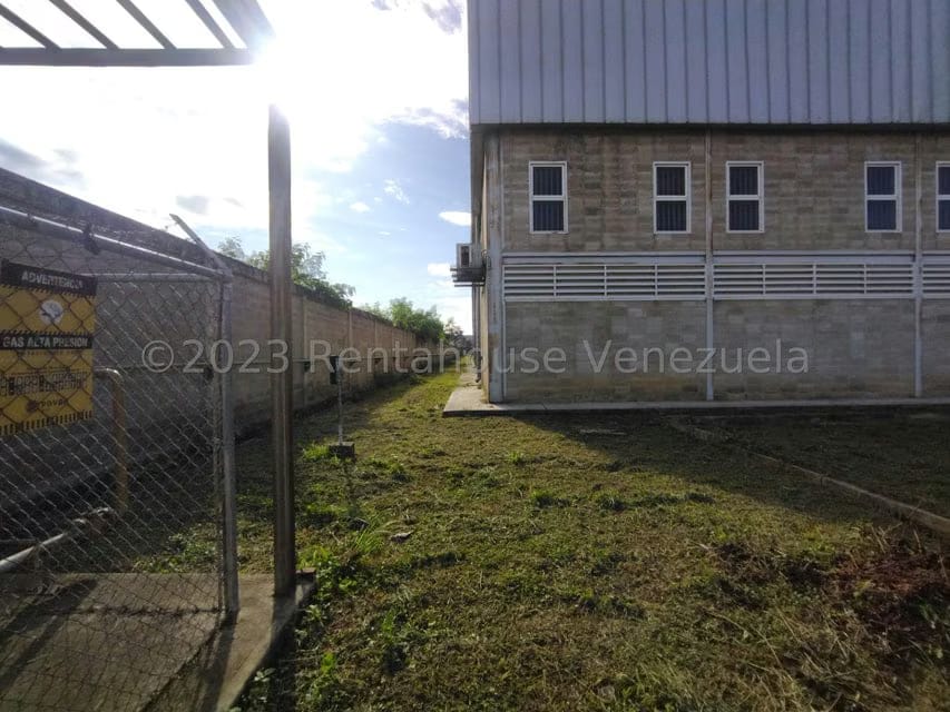 Comercial (Galpon - Deposito) en Alquiler en Urbanizacion Industrial Santa Cruz, Aragua - 135