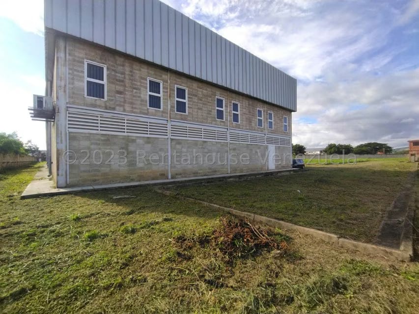 Comercial (Galpon - Deposito) en Alquiler en Urbanizacion Industrial Santa Cruz, Aragua - 137