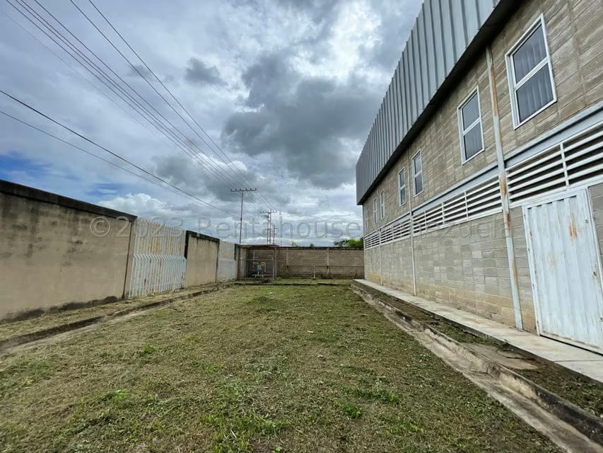 Comercial (Galpon - Deposito) en Alquiler en Urbanizacion Industrial Santa Cruz, Aragua - 8
