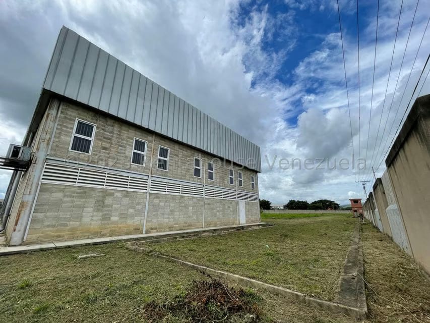 Comercial (Galpon - Deposito) en Alquiler en Urbanizacion Industrial Santa Cruz, Aragua - 9