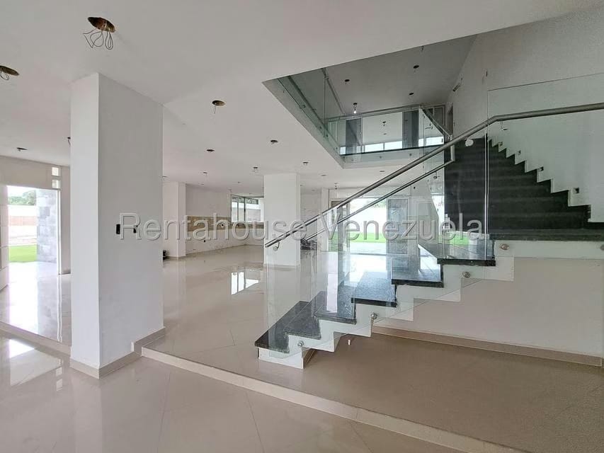 Casa (Multipes Niveles) en Venta en Safari Carabobo, Carabobo - 2