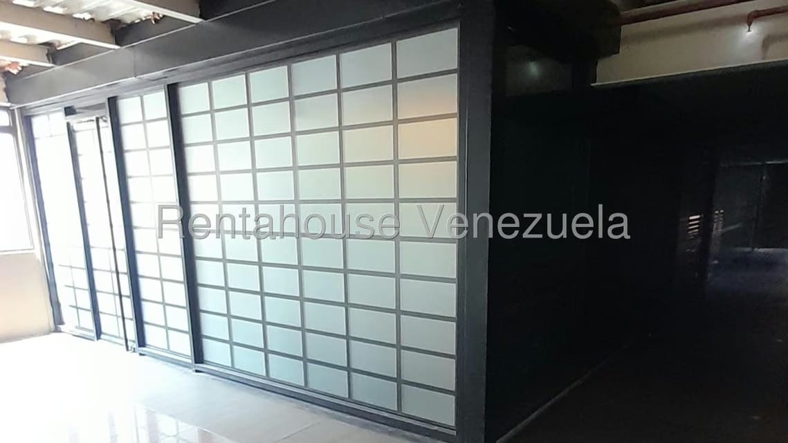 Comercial (Local Comercial) en Venta en Sector San Pedro, Miranda - 5