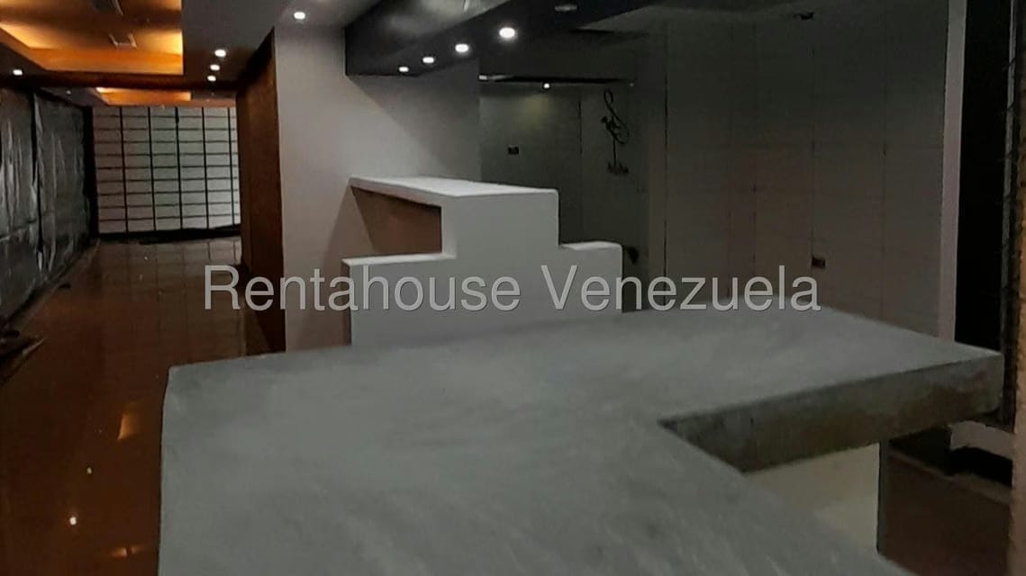 Comercial (Local Comercial) en Venta en Sector San Pedro, Miranda - 8