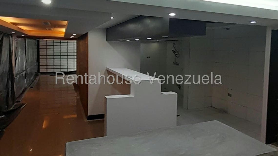 Comercial (Local Comercial) en Venta en Sector San Pedro, Miranda - 9