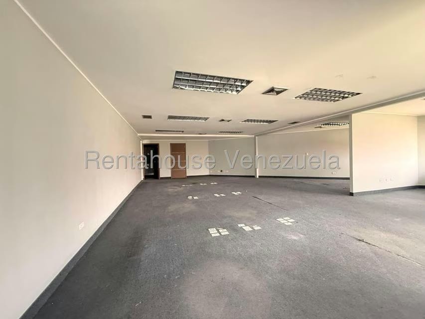 Comercial (Oficina) en Alquiler en Chuao, Distrito Metropolitano - 5